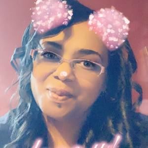 Meet your Posher, Yvonne